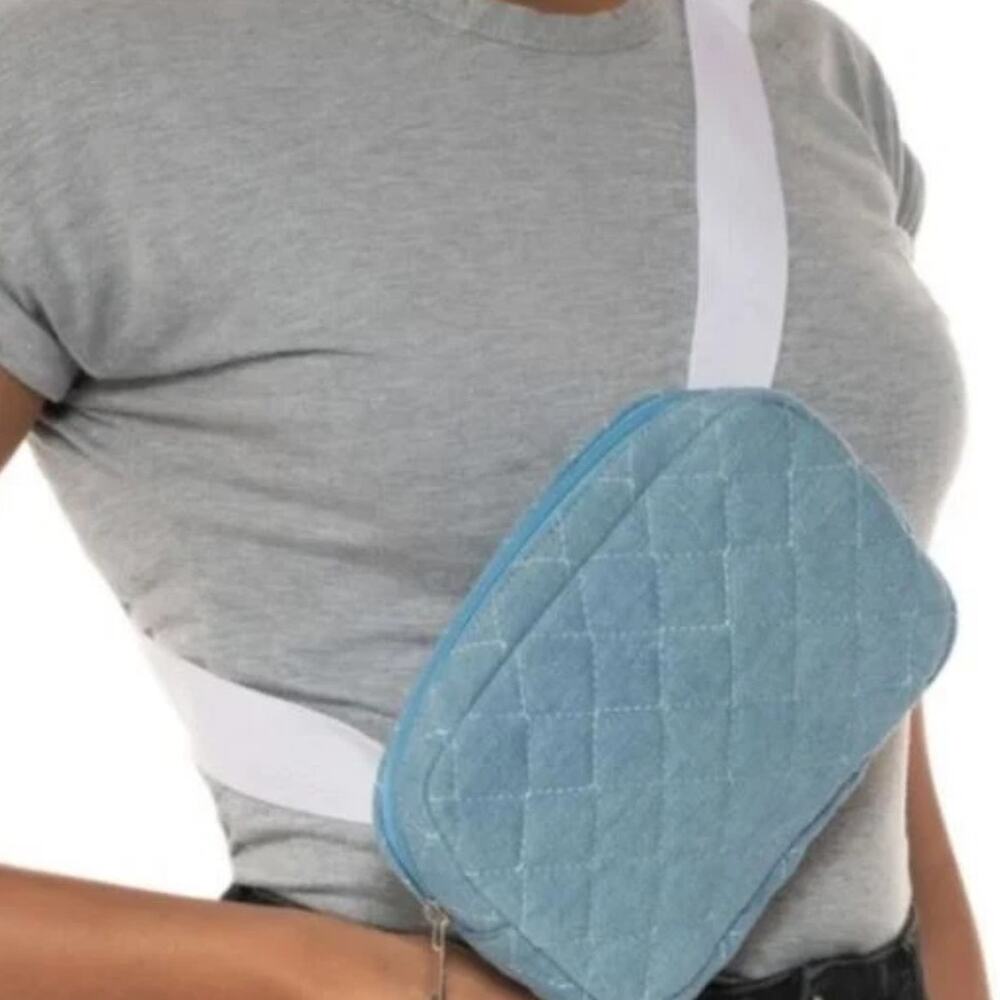 Jenni Quilted Belt Bag L/XL Womens Denim Fanny Pack Blue Adjustable Blue Zip New